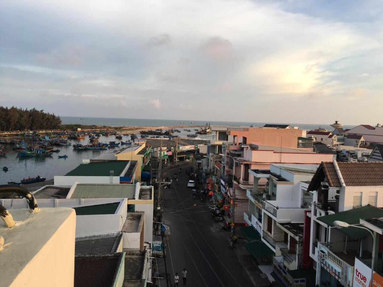 Hotel Tan Phu ラジー エクステリア 写真
