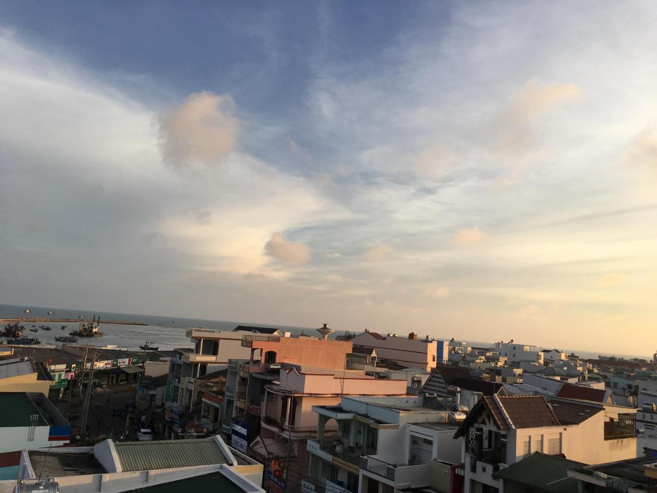 Hotel Tan Phu ラジー エクステリア 写真